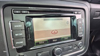 Škoda Roomster SCOUT benzín ,automat ,nové rozvody - 9