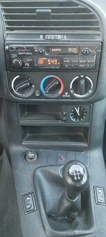 Bmw e36 318i 137 000km - 9