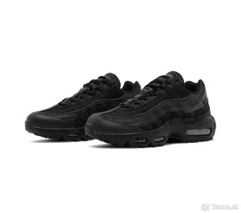 Damske tenisky Nike Air Max 95 GS v.38 - 9