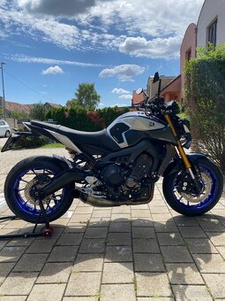 Yamaha MT09SP - 9