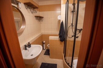 Prenajmem zrekonštruovaný, úplne zariadený 2izb.byt-chrenová - 9
