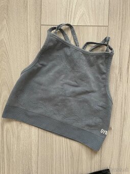 Športové oblečenie Gymshark/Nike vo výbornom stave - 9