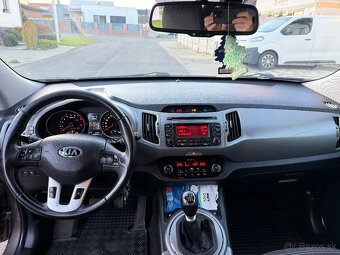 KIA Sportage 1.7 CRDI 85kw GOLD - 9