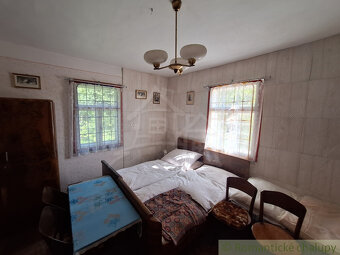 Zachovalá drevenica uprostred prírody, na okraji Turzovky - 9