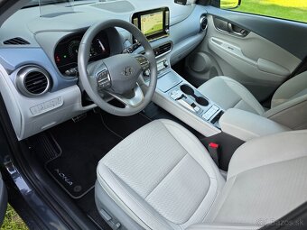 Hyundai KONA electric 150 Premium+ 64kWh tep.cerpadlom - 9