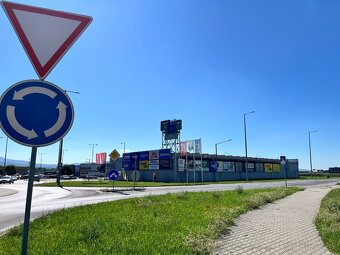 Prenajom pozemku - nakupna zona Tesco a RGB Javorina NM - 9