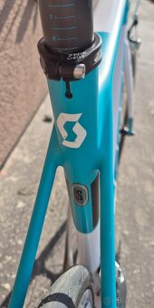 Dámsky karbónový cestný bicykel Scott Contessa Solace 35 - 9