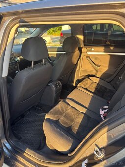 Volkswagen Golf 6 Variant 1.6 TDI (2009) - 9