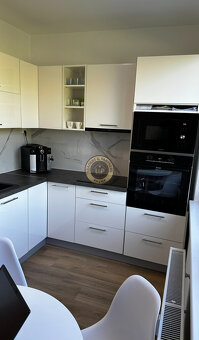 NA PREDAJ - Zrekonštruovaný 2-izbový byt - STARÁ ĽUBOVŇA - 9