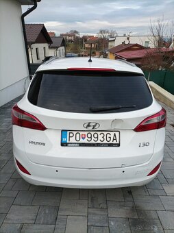 Hyundai i30 SW kombi - 9