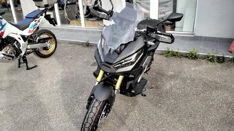 Xadv750 - 9