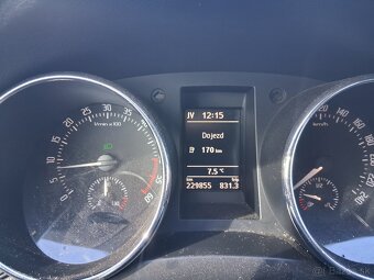 Predam skoda YETI 2.0TDI 4x4 - 9