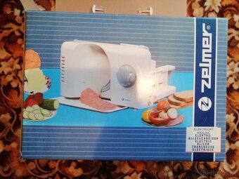 Stol a stolicky drevene,krajac retro , - 9