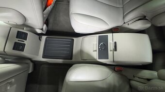 Chrysler Pacifica Touring. 3.6 - 9