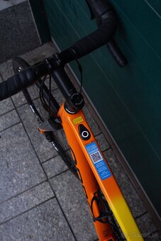 Predam cestny karbonovy elektrobicykel Orbea Gain M30 Road - 9