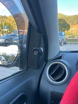 Ford Fiesta 1.6i 74kw Automat (Top stav) - 9