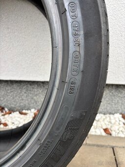 235/45 R18 Michelin - 9