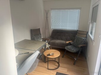 Predam novu unimobunku - 9