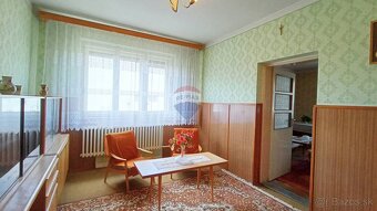 REZERVOVANÉ 4 izbový rodinný dom na trvalé bývanie alebo na - 9