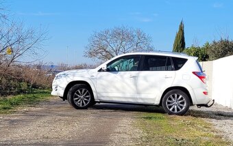 RAV 4 2.2 D - CATA/T 4WD - 9