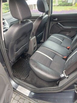 Ford Kuga - 9