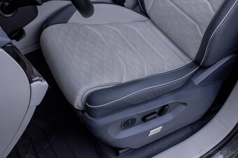 Volkswagen Touareg 3.0 V6 TDI ELEGANCE / VZDUCH / 4x4/ZÁRUKA - 9