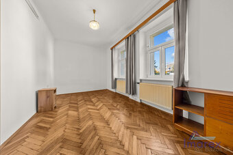 Poschodie vo vile pod hradom na prenájom - 9