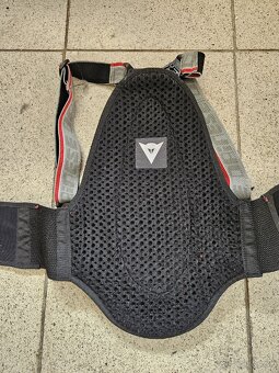 Detska motorkarska bunda a chranic na chrbat - 9