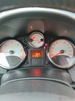 Peugeot 207 1.6 HDi
- 9