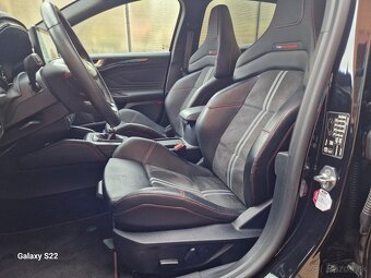 FORD Focus Kombi 2.3 ST X manuál - 9