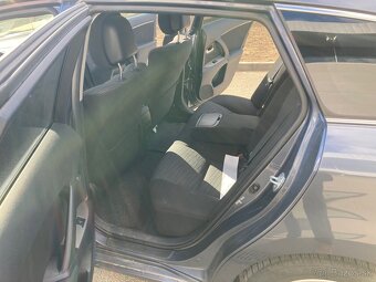 Toyota Avensis 2.2 DCat 110kw Automat - 9