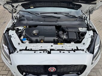Jaguar E-Pace 2.0D R-Dynamic, 4x4, r.v.: 2/2020 - 9