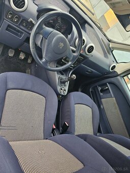 Peugeot 1007 1.4i benzin 54kw (Rv 2006 Stk-Ek 2026 - 9