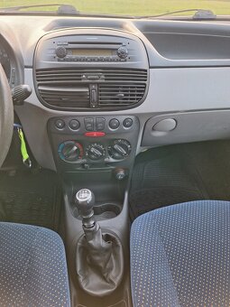Fiat punto 1,2 59kw benzín 2001 - 9