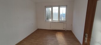 Predaj murovaného rodinného domu s garážou Budatín - 9