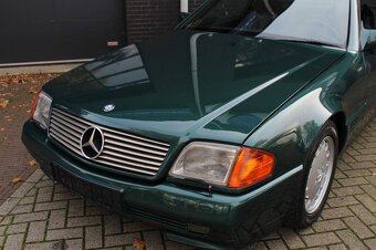 Mercedes-Benz SL 500 V8 Hardtop z roku 1989 - 9