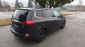 Zafira Sports Tourer - 9