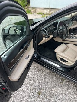 BMW 740XD F01 - 9
