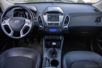 HYUNDAI iX35 2.0I LPG 120kW 4x4 2010 - 9