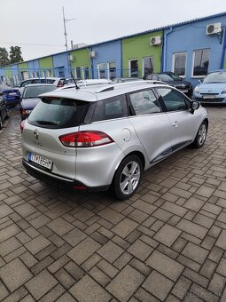 Renault Clio - 9
