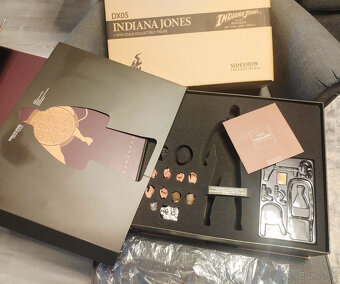 Indiana Jones Hot Toys DX05 1/6 VZÁCNÉ + zdarma sada DVD - 9