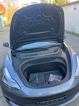 TESLA 3,LONG RANGE, DUAL MOTOR 4x4 - 9