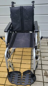 invalidny vozík 41cm pridavne brzdy pre asistenta barle AL - 9