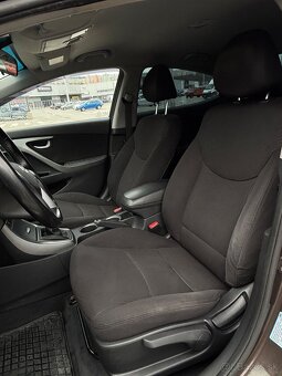 Hyundai Elantra - 9