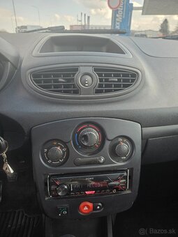Renault Clio 3 - 9