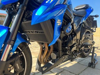 Suzuki GSX-S 750 - 9