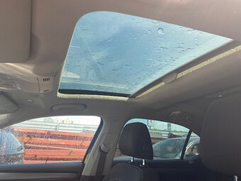 Škoda Superb 2.0TDi DSG SK ŠPZ, havarované - 9