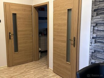 Administratívne priestory/kancelárie - 9