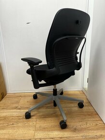 Kancelárska stolička Steelcase Leap V2 Grey - 9