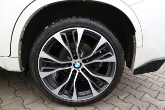BMW X6 xDrive30d - 9